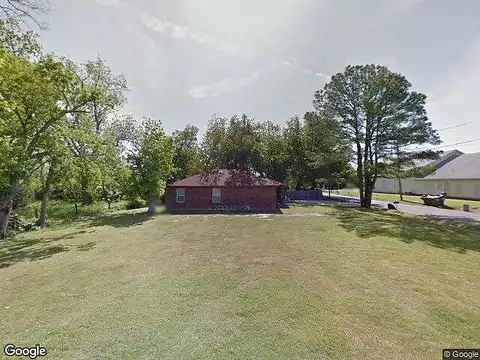 S Medora St, TERRELL, TX 75160