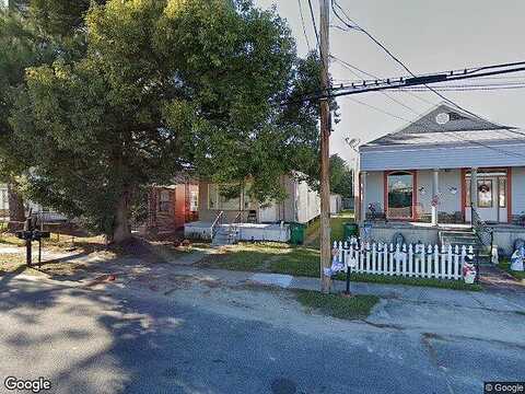 Avenue A, WESTWEGO, LA 70094