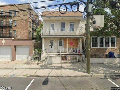 12Th St, UNION CITY, NJ 07087