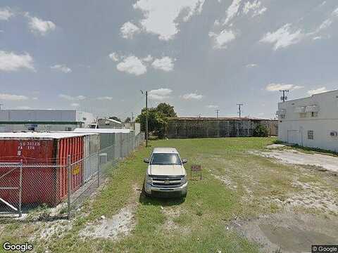 Avenue C, BELLE GLADE, FL 33430