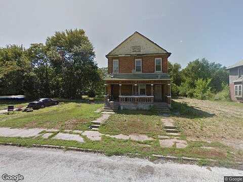 13Th, EAST SAINT LOUIS, IL 62205