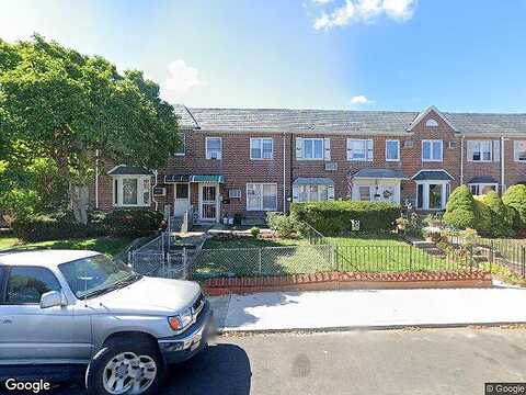 82Nd, MIDDLE VILLAGE, NY 11379