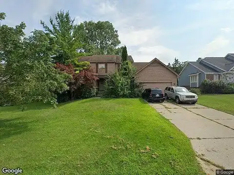 Golf View, CLARKSTON, MI 48346