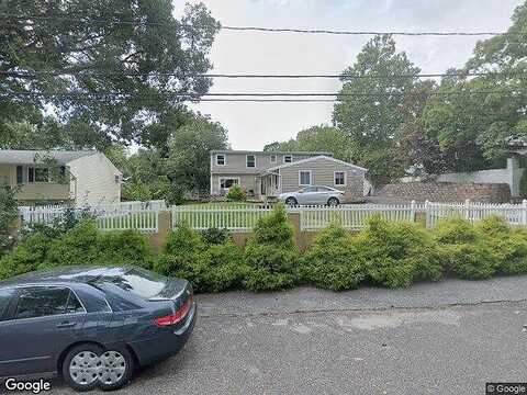 Woodland, CENTRAL ISLIP, NY 11722