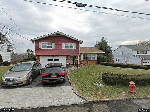 Parkway, YONKERS, NY 10701