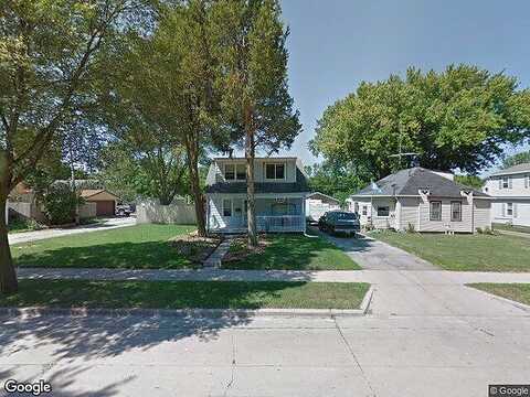 105Th, MILWAUKEE, WI 53214