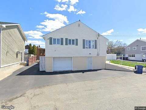 Greentree, REVERE, MA 02151