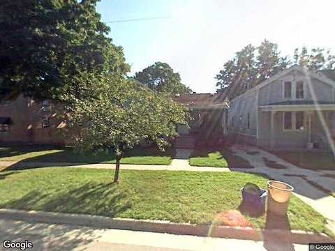 Vine, BELOIT, WI 53511