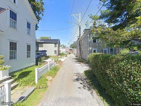 Bank Ln, ESSEX, CT 06426