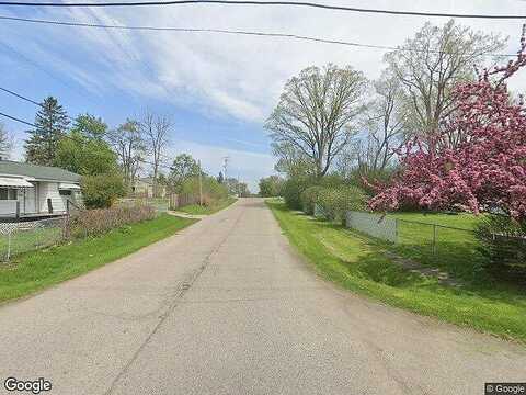 Clovis Ave, Mount Morris, MI 48458