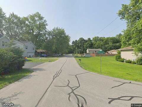 Hillcrest Ave, CRYSTAL LAKE, IL 60014