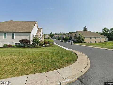 Hillside Ct, HARRISBURG, PA 17110