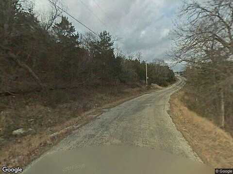 Oak Ln, EUREKA SPRINGS, AR 72631