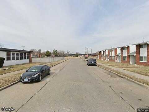 Russell Ave, EAST SAINT LOUIS, IL 62208