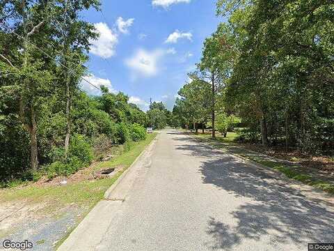 S Hardin St, SOUTHERN PINES, NC 28387