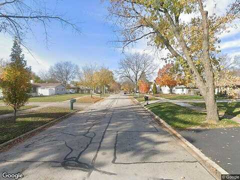 W Morris Ave, LOMBARD, IL 60148