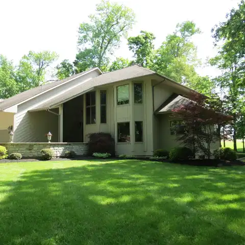 10207 Oak Creek Drive, Sidney, OH 45365