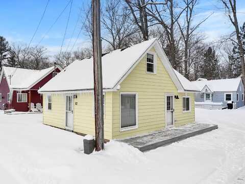 112 Taylor Avenue, Roscommon, MI 48653