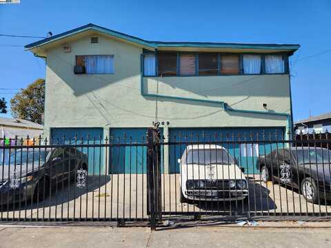 1069 71st Avenue, Oakland, CA 94621