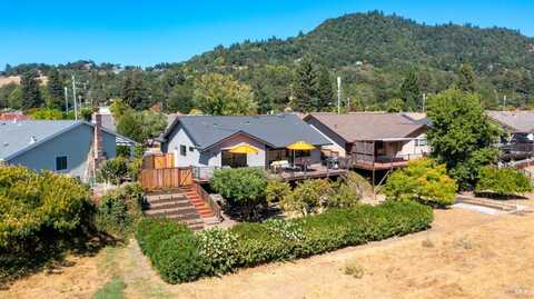 1306 Pinon Drive, Healdsburg, CA 95448