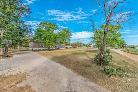 13649 Garrett Lane, Bryan, TX 77808