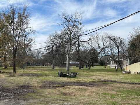 903 Cleveland Avenue, Navasota, TX 77868