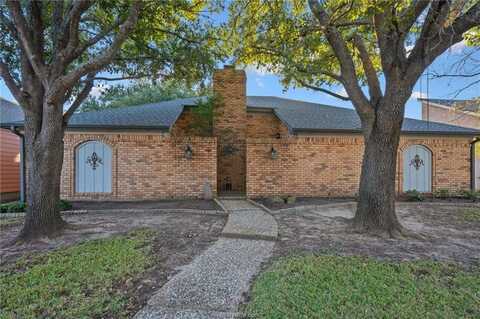 2702 Camelot Drive, Bryan, TX 77802