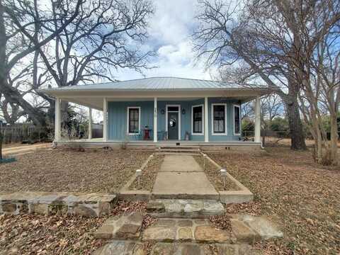 230 Pecan St, Mason, TX 76856