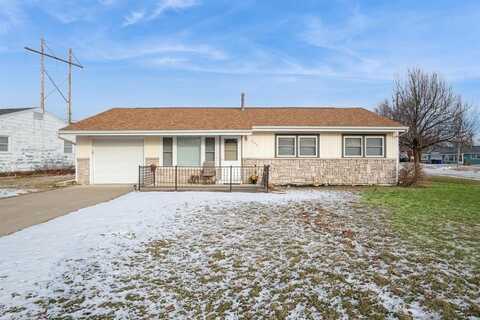 293 Jacolyn Drive NW, Cedar Rapids, IA 52405