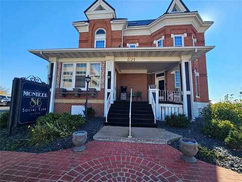 821 3rd Avenue SE, Cedar Rapids, IA 52403
