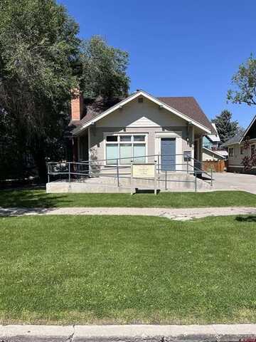 715 S 1st Street, Montrose, CO 81401