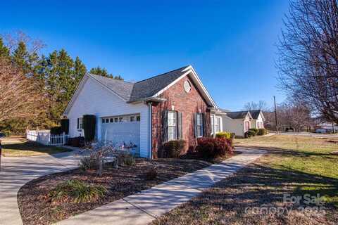 1920 2nd Avenue NW, Hickory, NC 28601