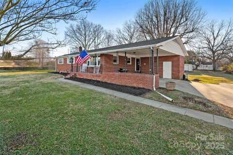 413 N Mulberry Street, Cherryville, NC 28021