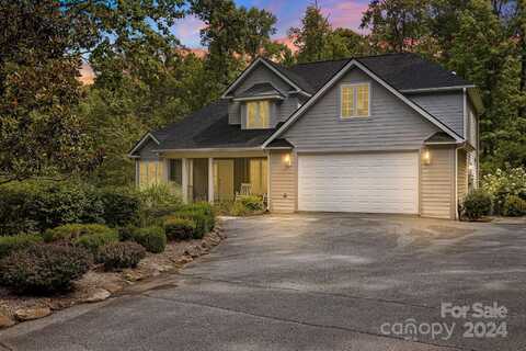 36 Marigold Court, Waynesville, NC 28786