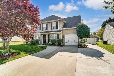 8244 Fox Swamp Road, Charlotte, NC 28215