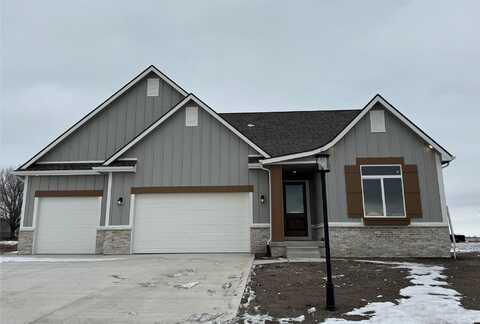 1612 Summit Circle NE, Bondurant, IA 50035