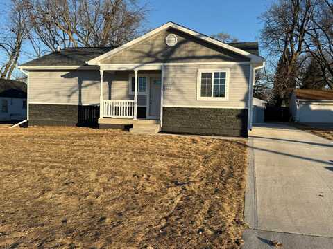 1019 Wade Street, Des Moines, IA 50315