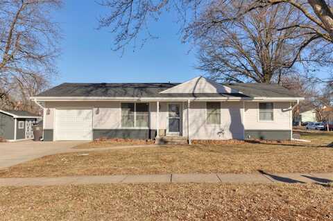 4134 Hull Avenue, Des Moines, IA 50317