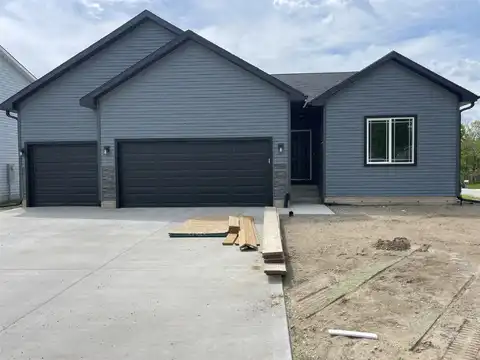 500 Ironwood Avenue, Woodward, IA 50276