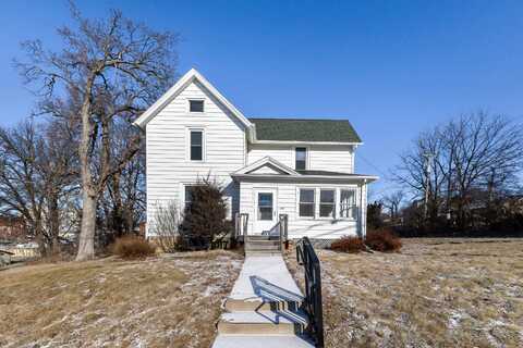 280 E Pine, Platteville, WI 53818