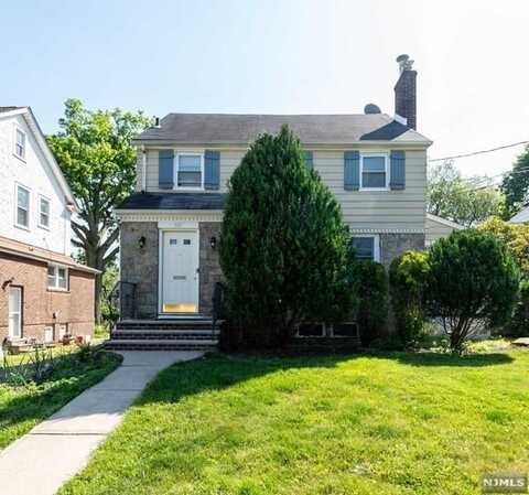 340 Levinsohn Place, Englewood, NJ 07631