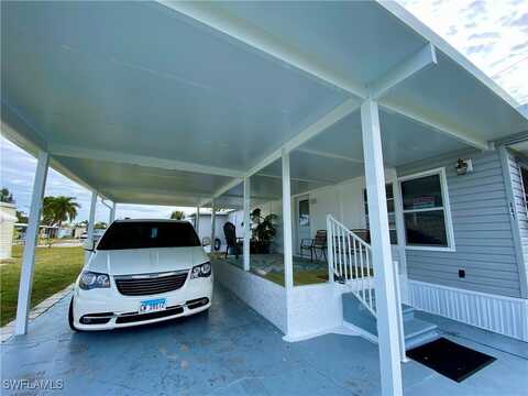 841 Winterest Drive, North Fort Myers, FL 33917