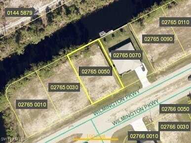 413 Wilmington Parkway, Cape Coral, FL 33993