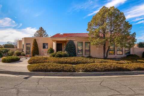 9444 THORNTON Avenue NE, Albuquerque, NM 87109