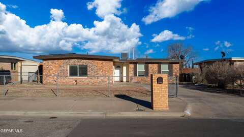 10476 CENTAUR Drive, El Paso, TX 79924