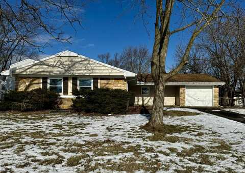 381 Greendale Drive, Valparaiso, IN 46385