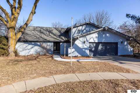 5742 Tucker Circle, Omaha, NE 68152