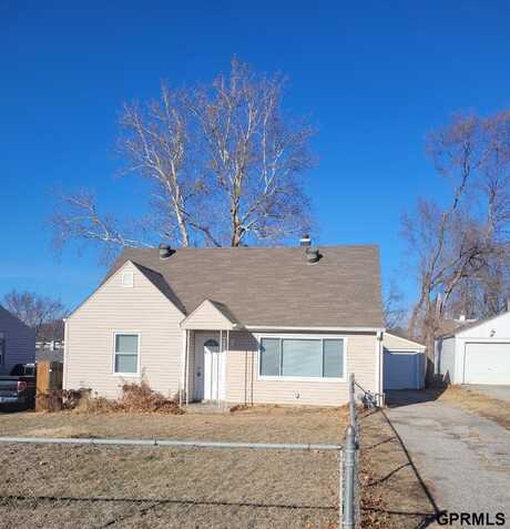 410 W 30th Avenue, Bellevue, NE 68005