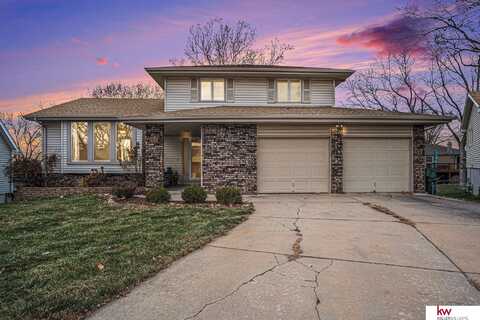 210 S 150th Circle, Omaha, NE 68154