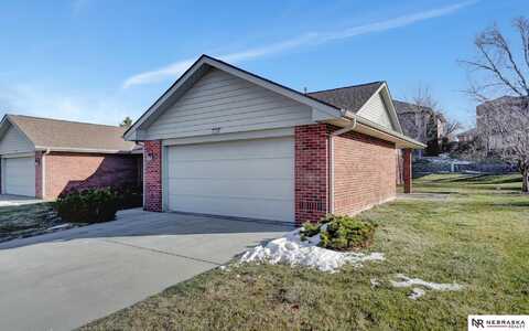 7206 Beaver Creek Lane, Lincoln, NE 68516